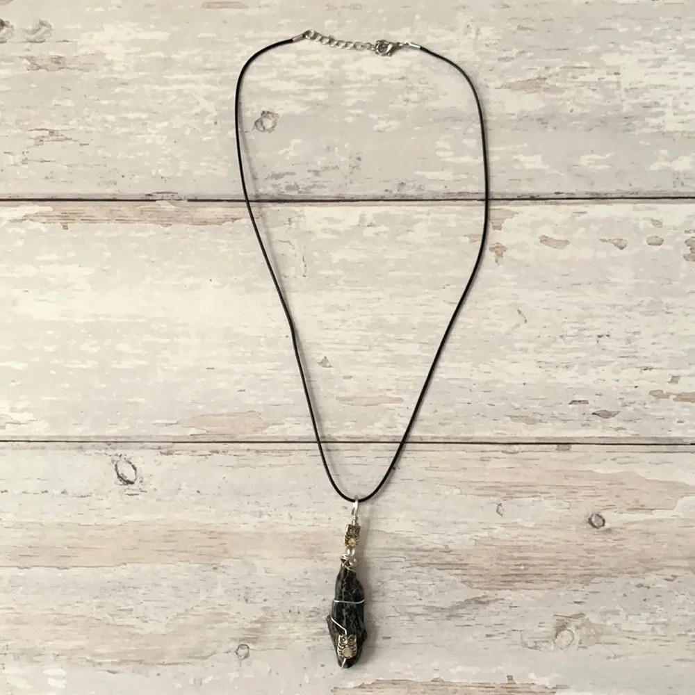Silver Owl Black Marble Stone Pendant Necklace Women’s Jewelry Brand NEW